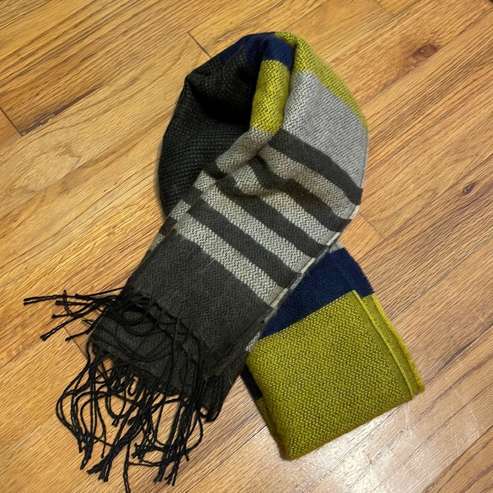 Aldo scarf with fringe 🧣